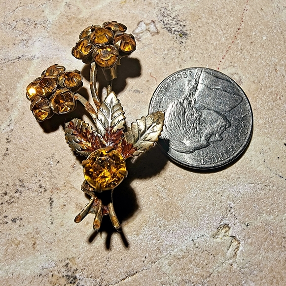 OOAK Vintage 1960s fairycore cottagecore faceted yellow/orange flowers brooch - Picture 5 of 6